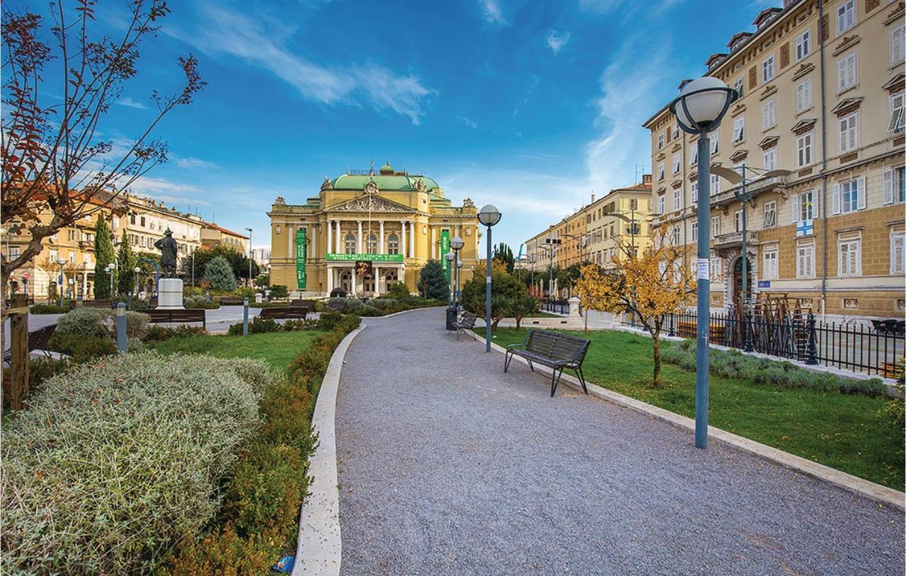 Amazing Apartment In Rijeka With Wifi Extérieur photo