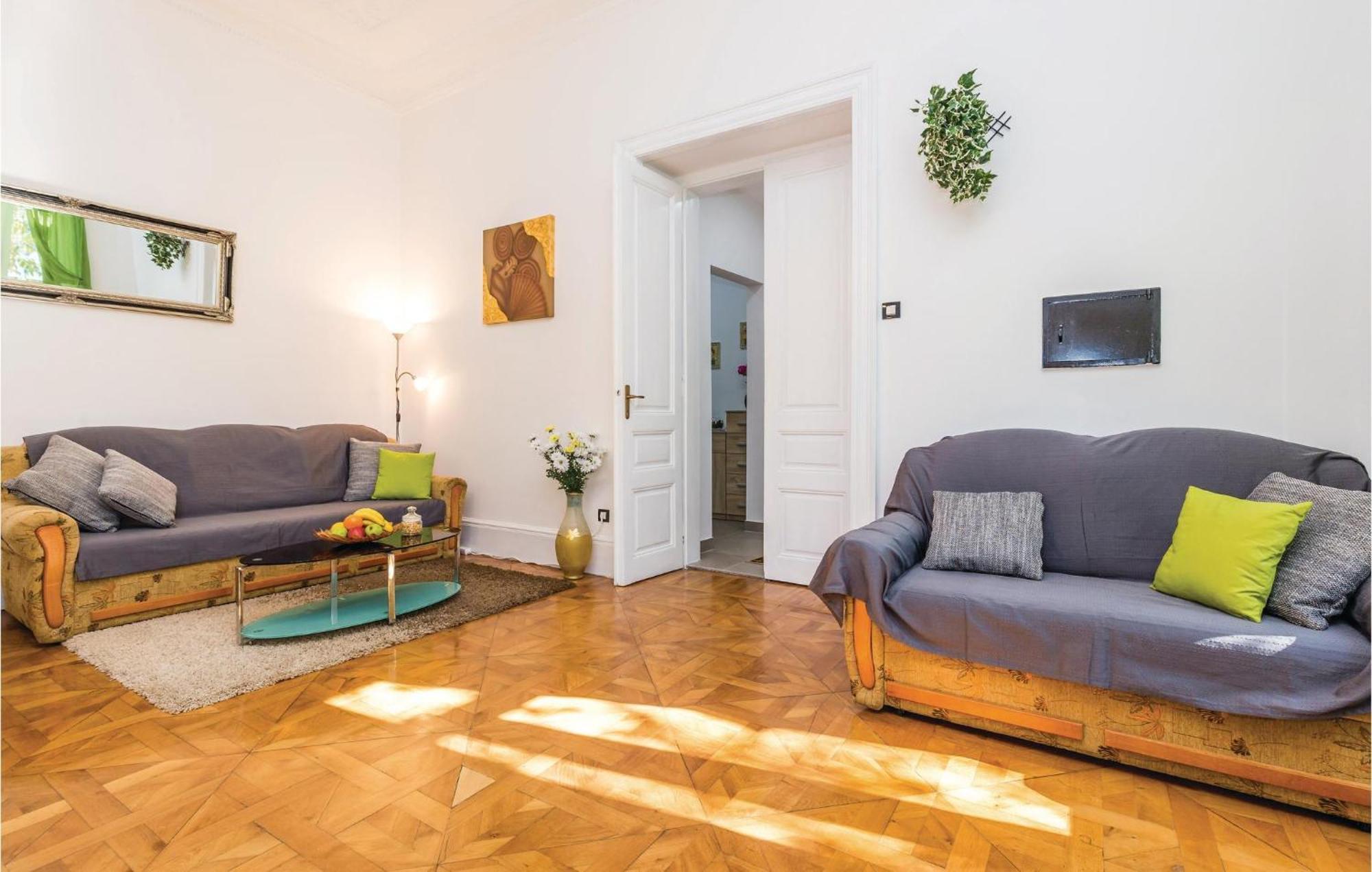 Amazing Apartment In Rijeka With Wifi Extérieur photo