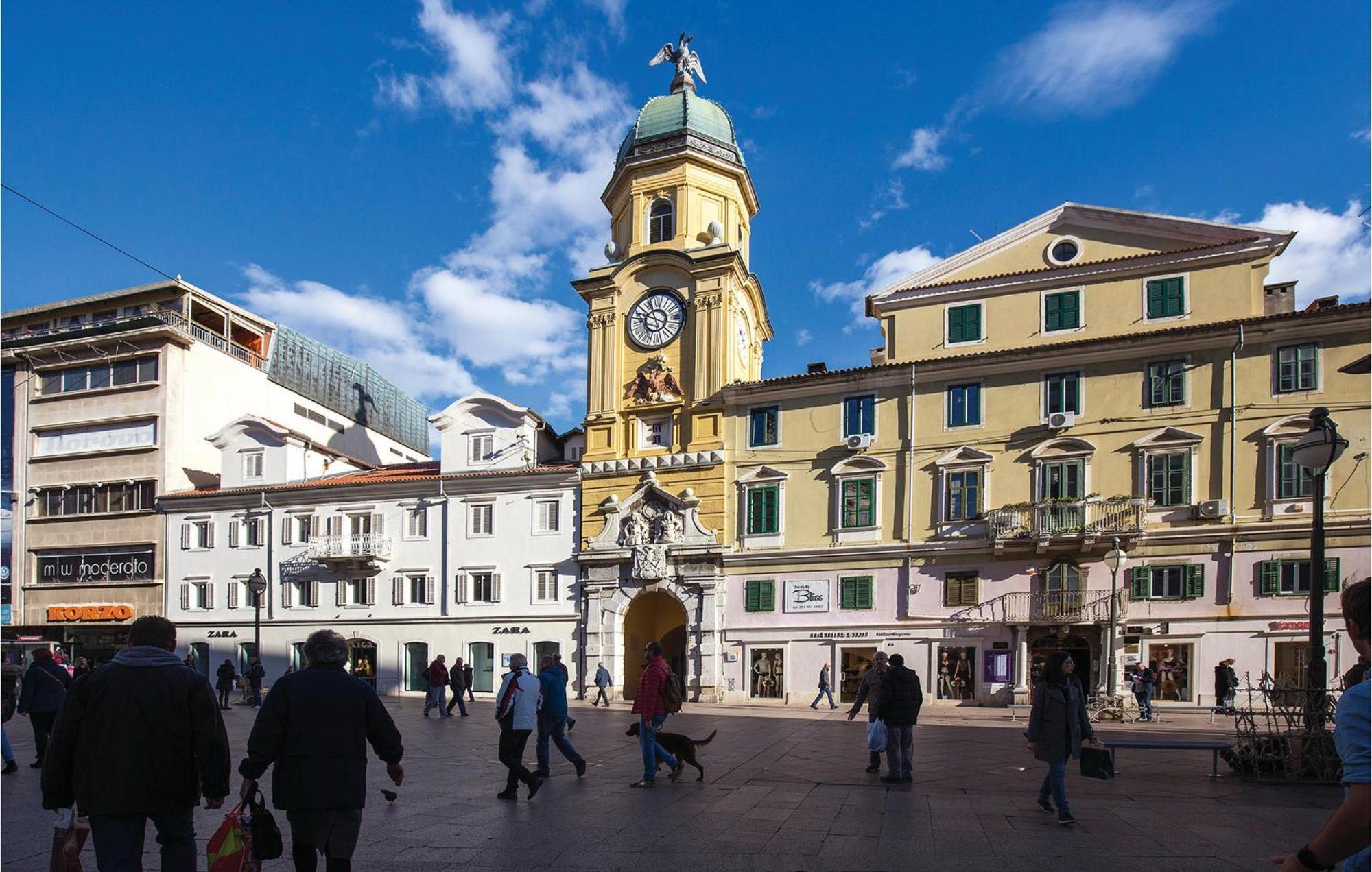 Amazing Apartment In Rijeka With Wifi Extérieur photo