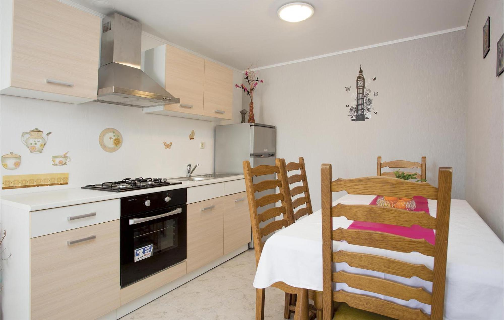 Amazing Apartment In Rijeka With Wifi Extérieur photo
