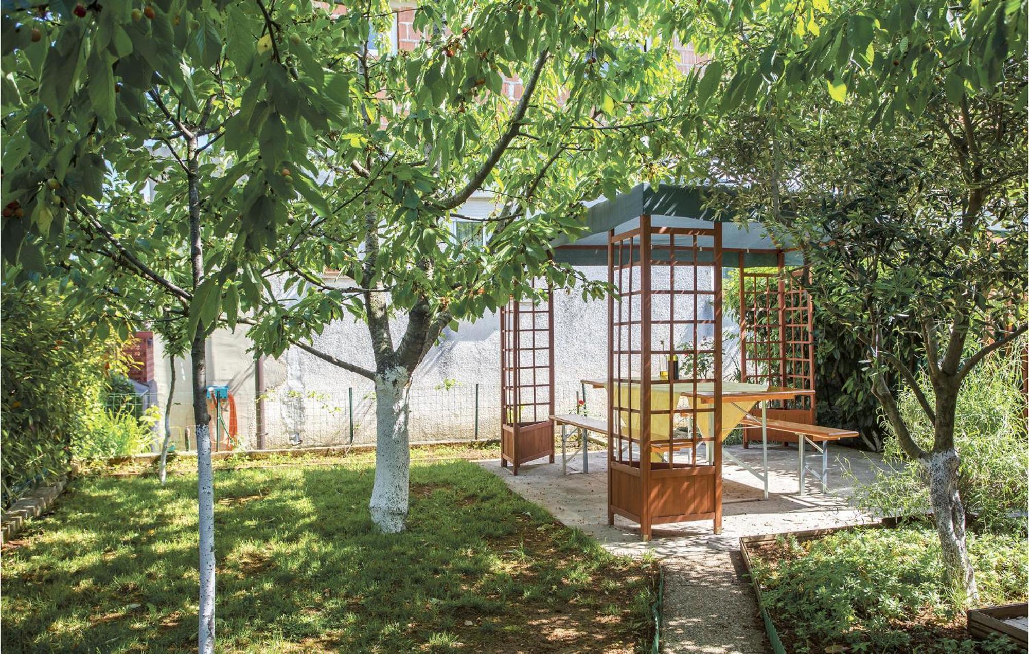 Amazing Apartment In Rijeka With Wifi Extérieur photo